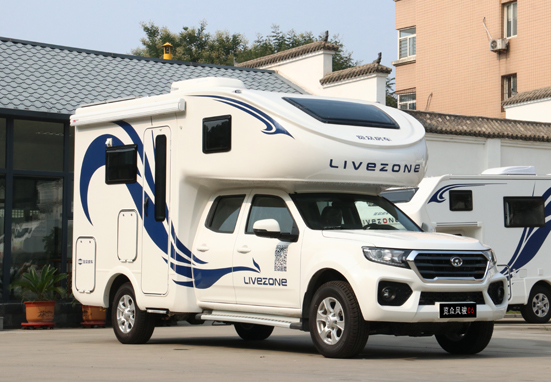選這輛房車，只為更多山花爛漫