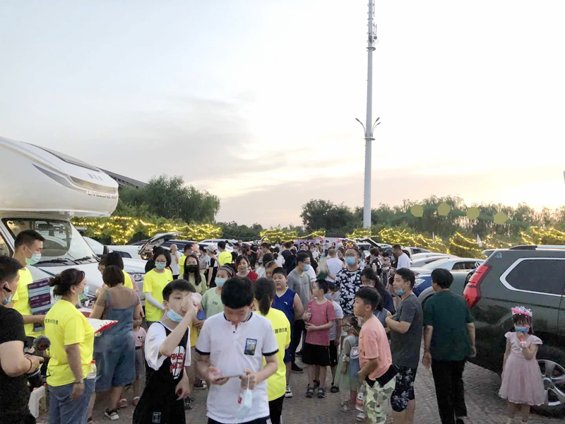 夏令營挑戰(zhàn)地攤經(jīng)濟，覽眾房車不一樣的活動