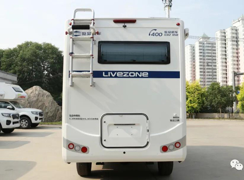 帶老人孩子出行，適合選這款房車