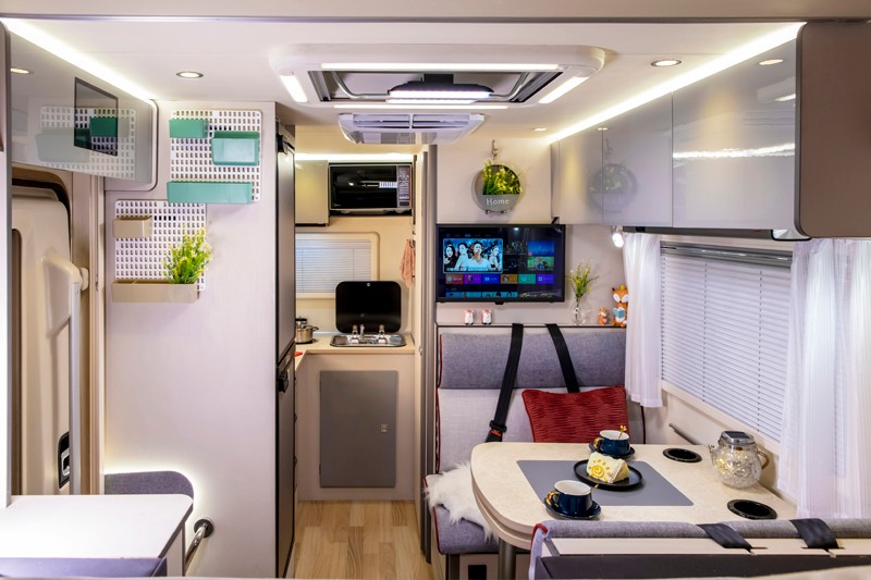 自由炮四驅(qū)房車，更自由