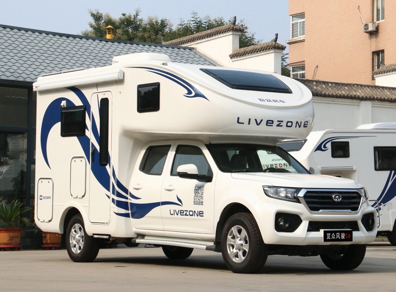 開(kāi)上房車(chē)之后，才知道選四驅(qū)房車(chē)的重要性