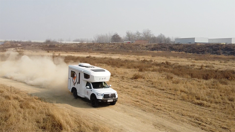 開(kāi)上房車(chē)之后，才知道選四驅(qū)房車(chē)的重要性