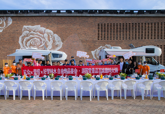 舒適房車生活，你怎么能不羨慕？
